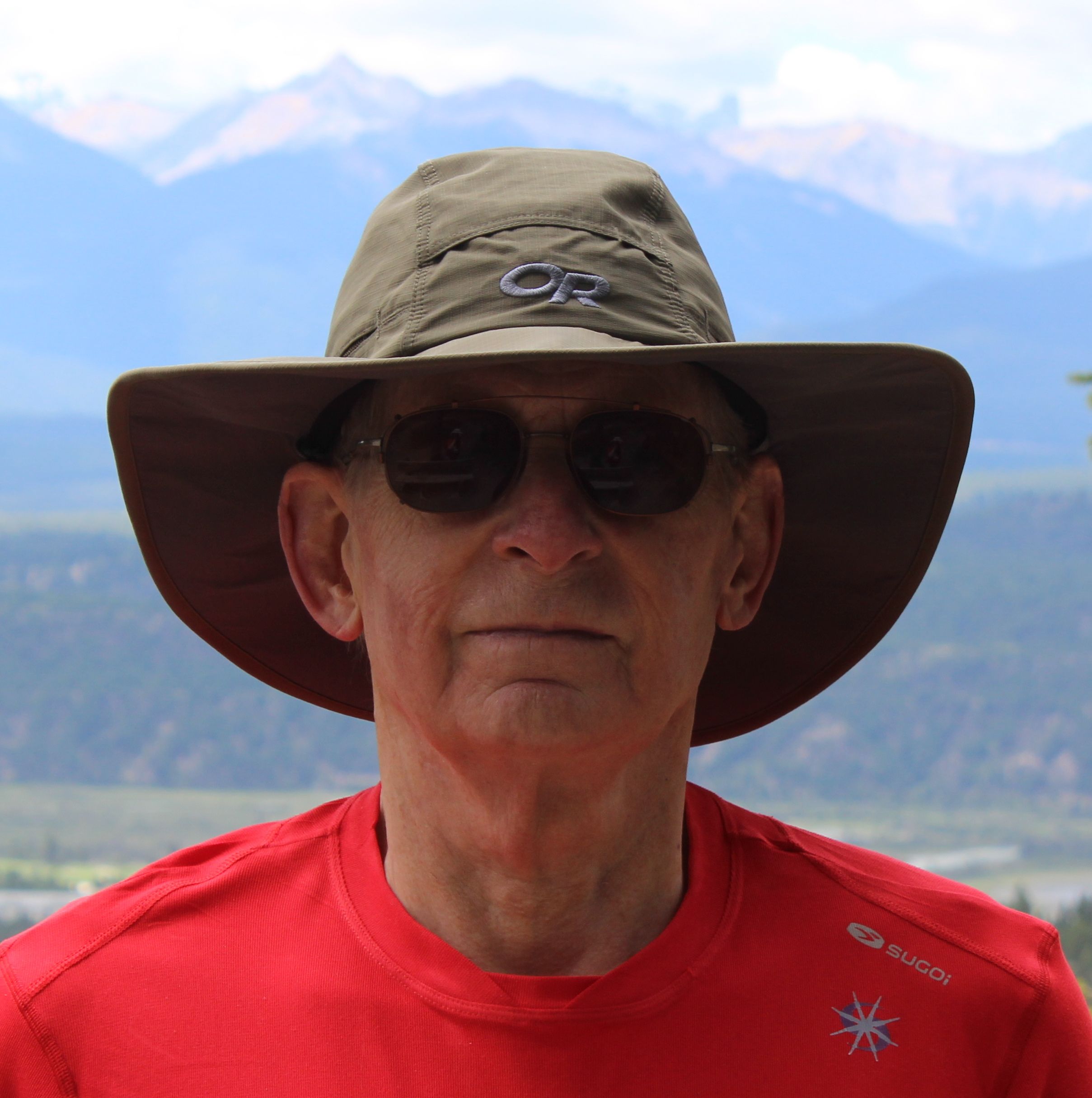 Rating sun hats for hikers - Canadian Rockies Trail Guide